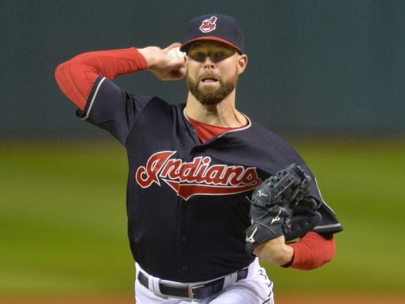 corey-kluber-mlb-boston-red-sox-cleveland-indians-590x900