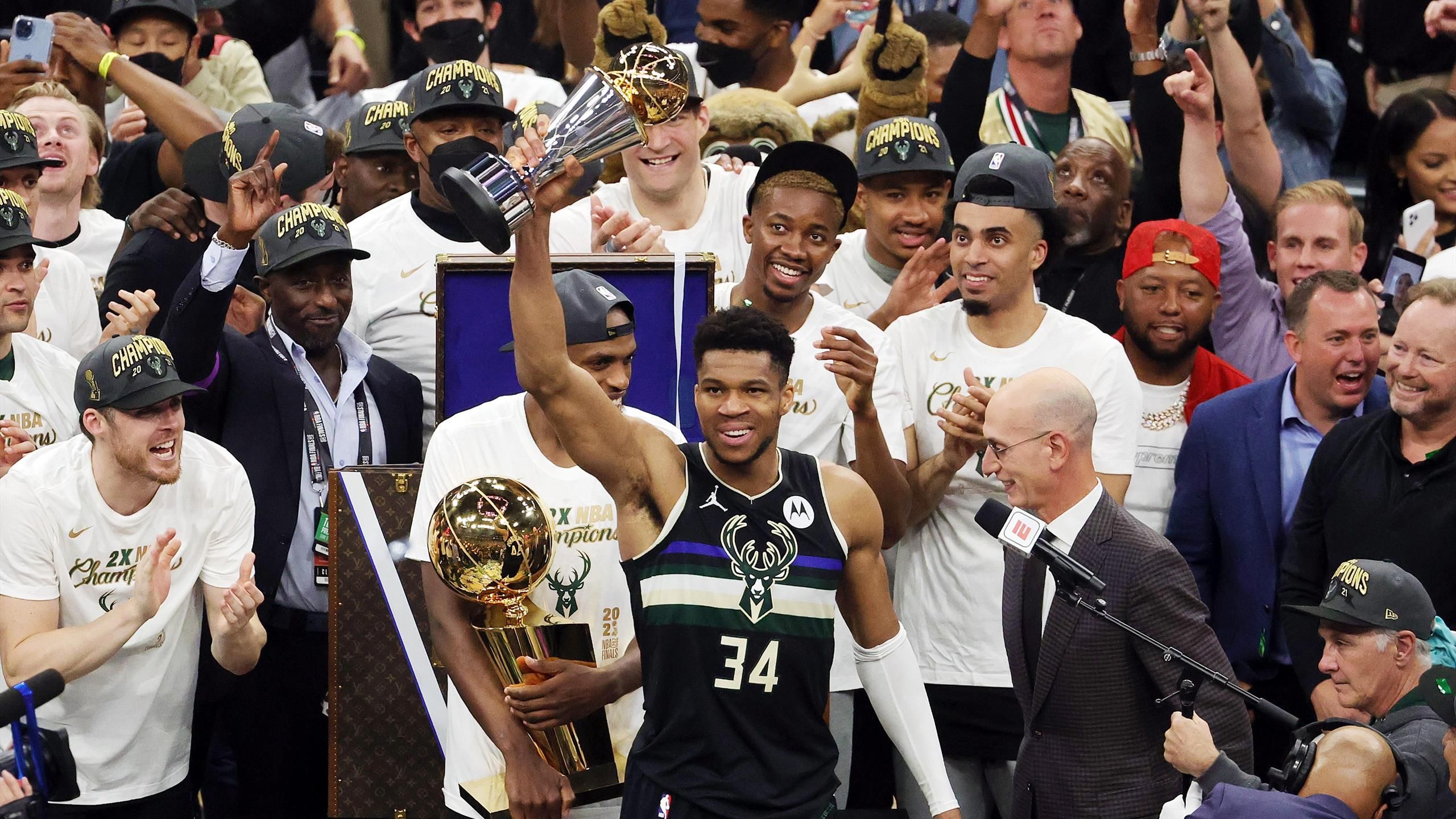 giannis-eroico-a-quota-50-i-bucks-sono-campioni-per-la-seconda-volta